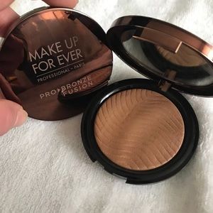 Make Up forever pro bronzer